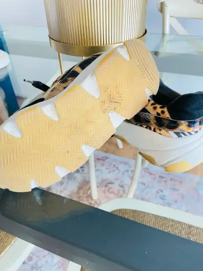 Zapatillas deportivas con estampado animal print - miniatura 4
