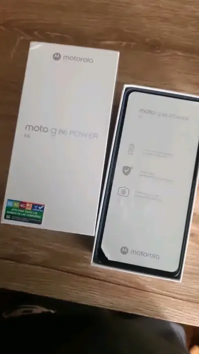 Smartphone Motorola Moto G86 Power 5G nuevo - miniatura 1