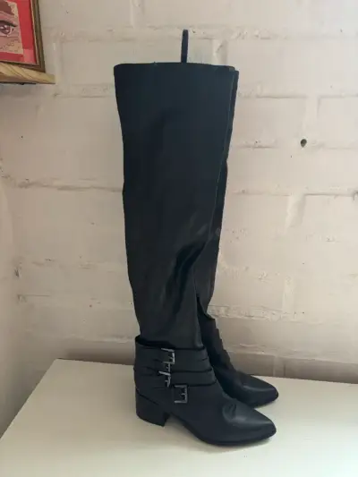 Botas negras Aldo con hebillas - miniatura 1