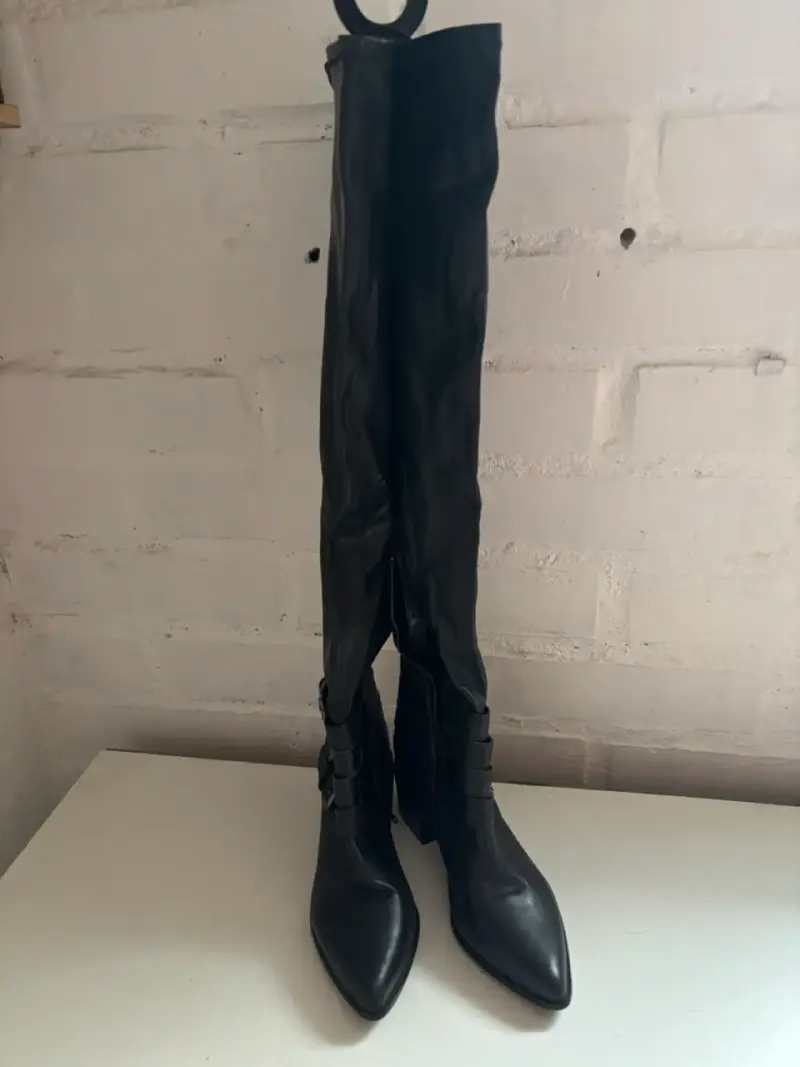 Botas negras Aldo con hebillas - 2