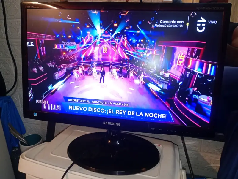 Televisor Samsung 22 pulgadas HD - 3