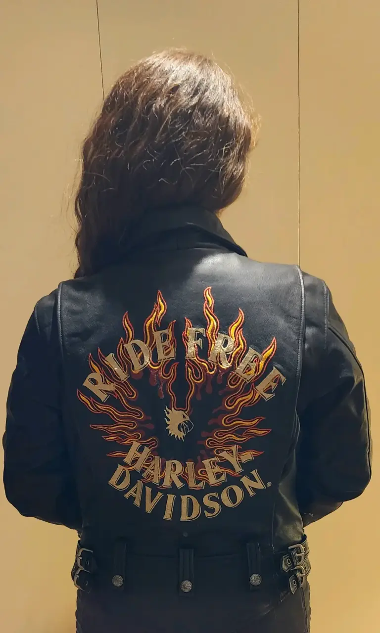Chaqueta de cuero Harley Davidson bordada talla M - 3