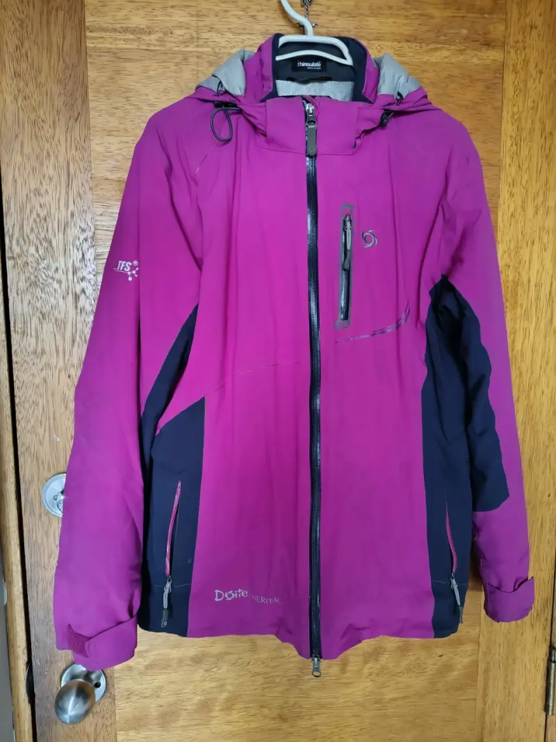 Chaqueta impermeable Doite morada para mujer