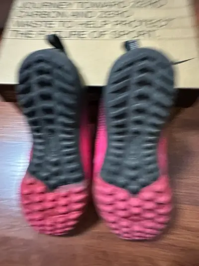 Zapatillas de fútbol infantil rosadas - miniatura 4