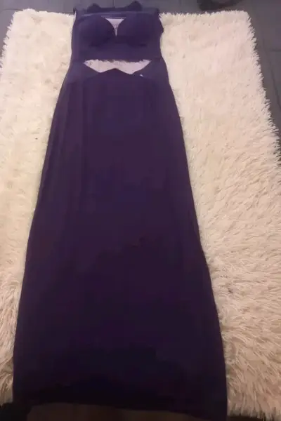 Vestido largo morado con transparencias - miniatura 2