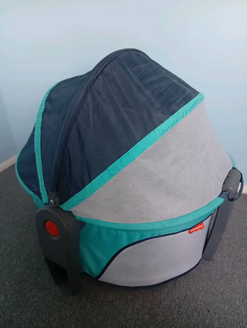 Cuna portátil Fisher-Price azul y verde - 4
