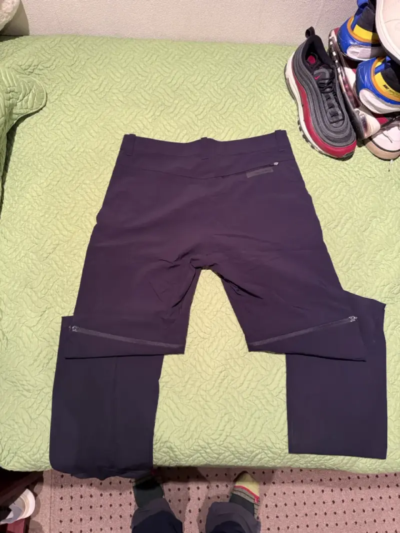 Pantalones desmontables deportivos negros - 2