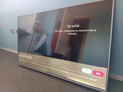 Televisor LED LG 49 pulgadas Smart tv - miniatura 1