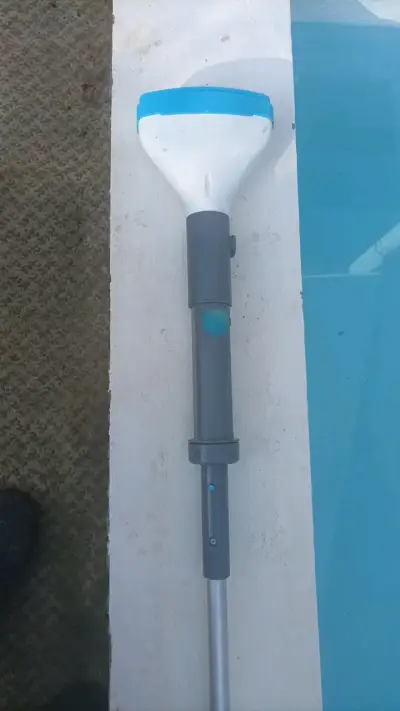 Aspiradora de piscina telescópico ajustable - miniatura 2