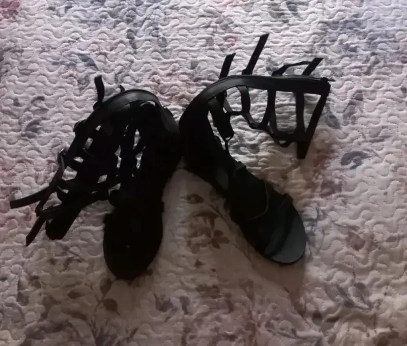 Sandalias gladiadoras negras Americanino - 4