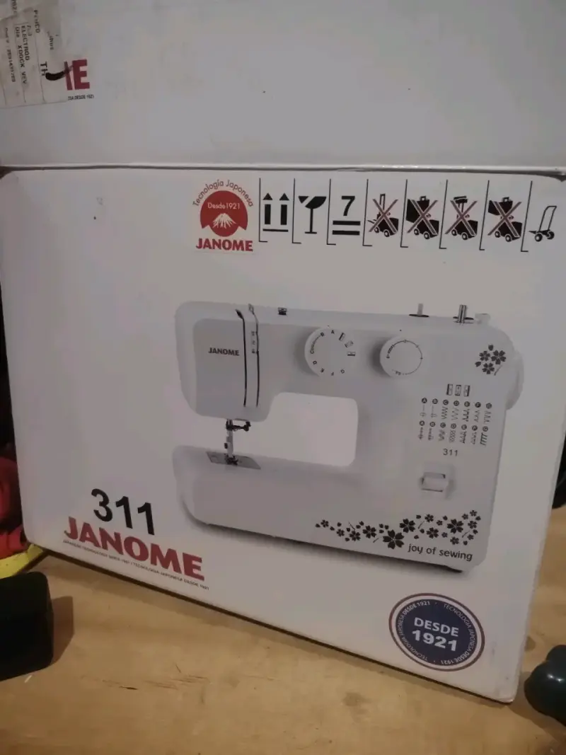 Máquina de coser Janome 311 nueva