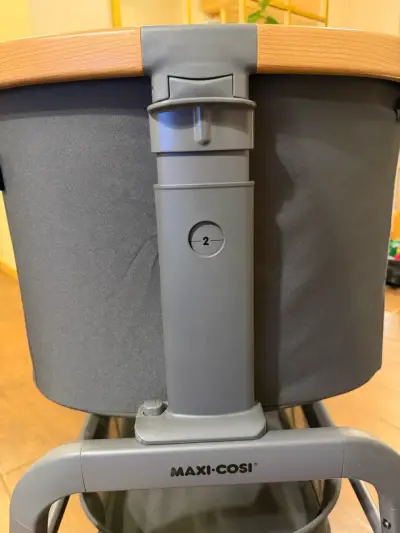 Cuna colecho Maxi Cosí  gris con colchón incluido - miniatura 4