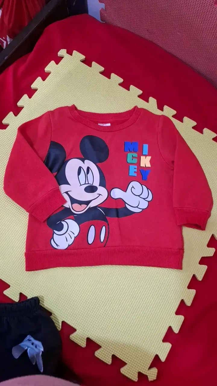 Conjunto infantil Mickey Mouse rojo y negro - 2