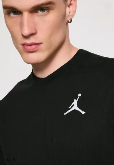 Polera Negra Nike Jordan Jumpman Logo Bordado XL - miniatura 3