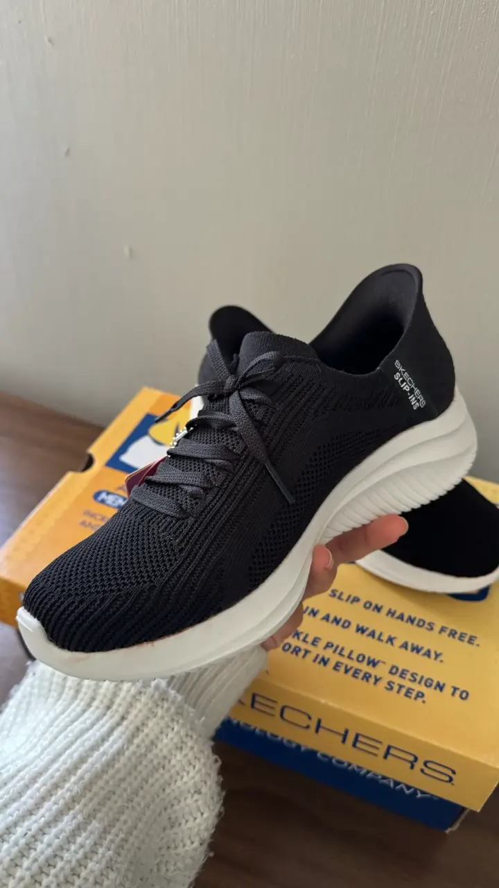 Zapatillas Skechers negras Slip-ins nuevas - 3