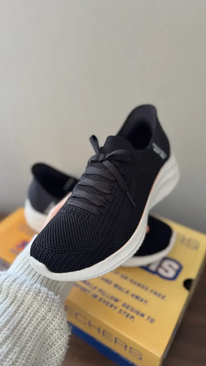 Zapatillas Skechers negras Slip-ins nuevas - 5
