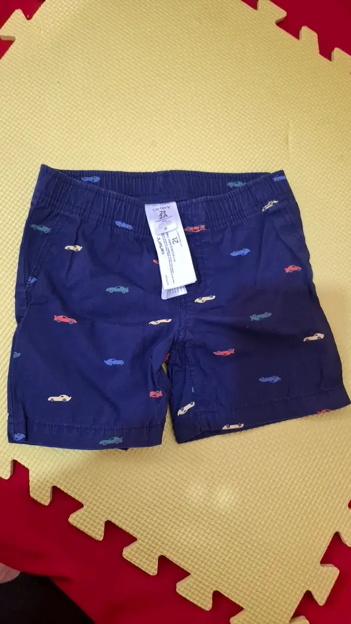 Shorts de niño Carter's con estampado de autos - 1
