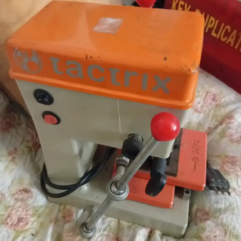kit de dos máquinas más accesorios e insumos - 2