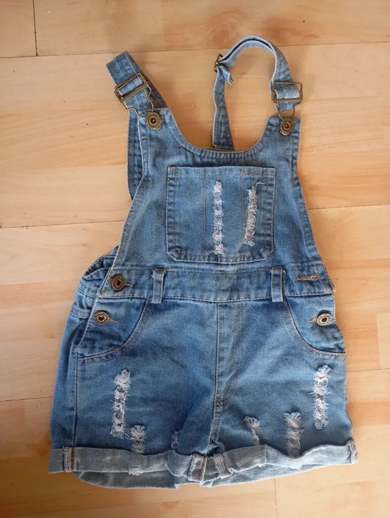 Conjunto de ropa infantil variada - 5