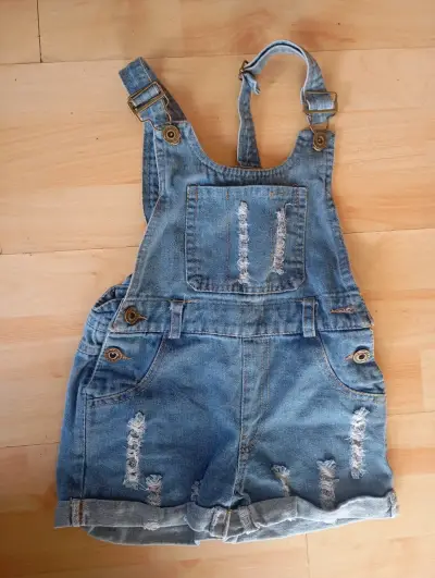 Conjunto de ropa infantil variada - miniatura 5