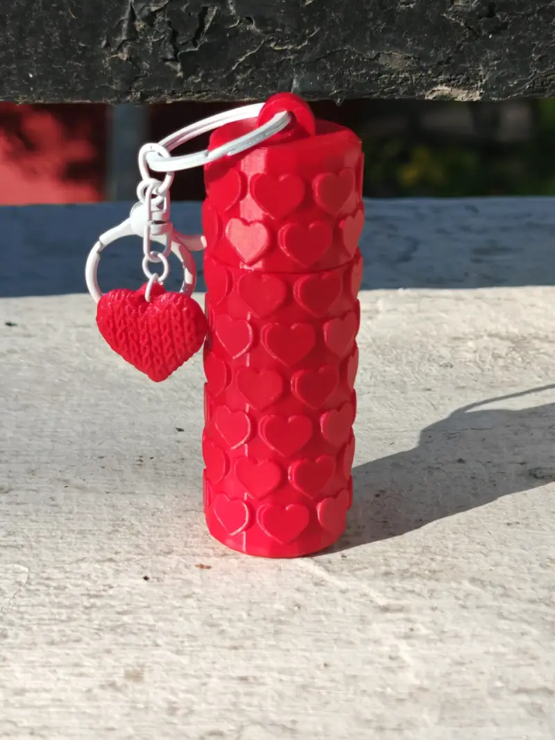 Llavero Porta ChapStick / Labial de Corazones - 2