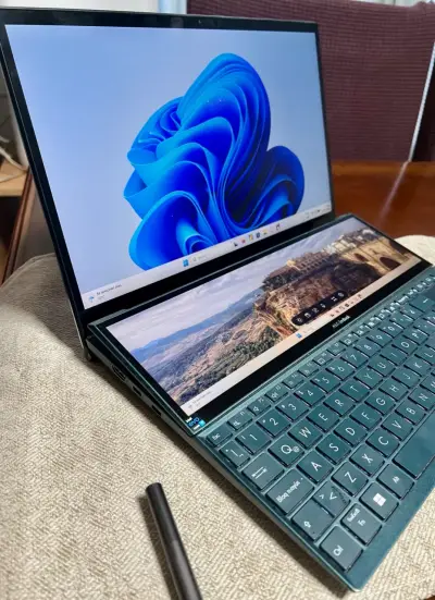 Laptop ASUS ZenBook Duo - miniatura 2