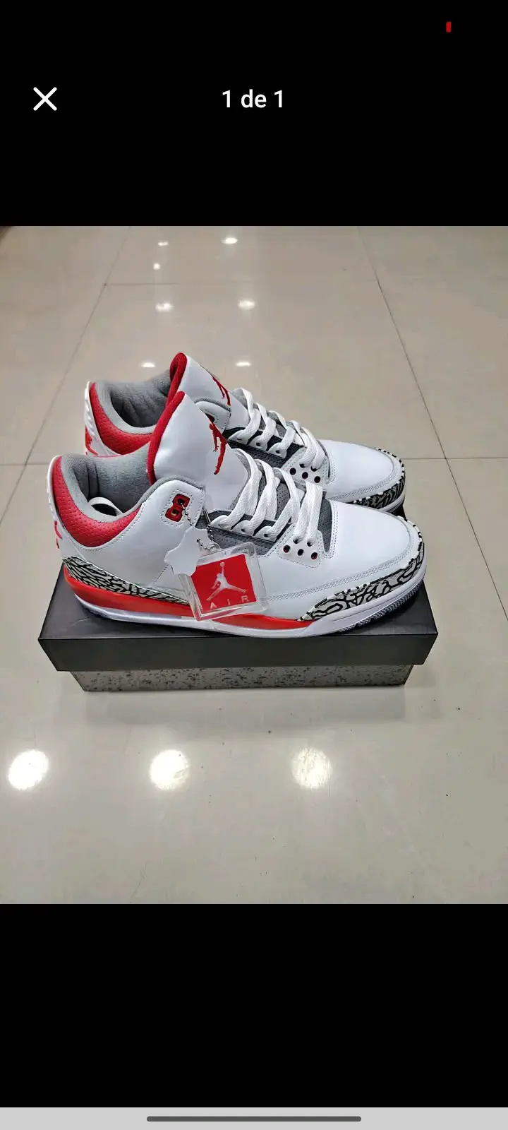 Zapatillas Air Jordan negras y rojas - 3