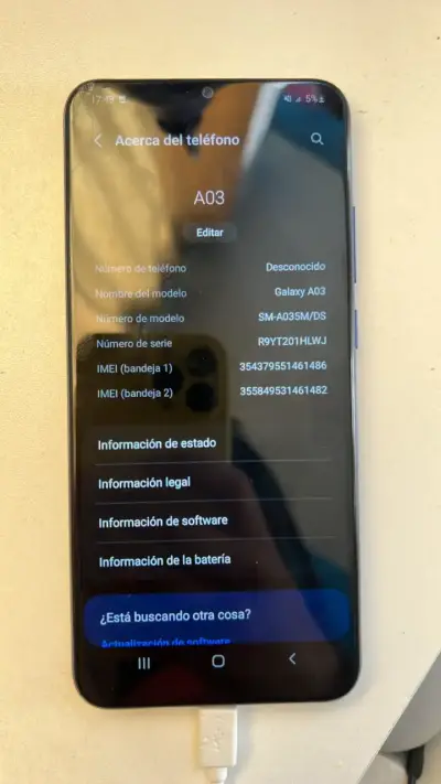 Smartphone Samsung Galaxy A03 en buen estado - miniatura 1