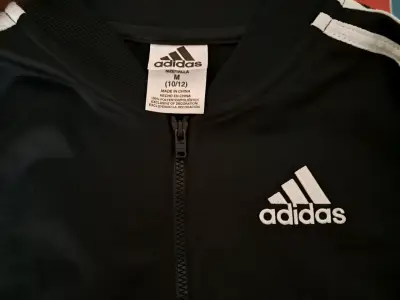 Chaqueta deportiva Adidas negra con franjas - miniatura 2
