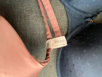 Conjunto de sostenes azul y rosado - miniatura 3