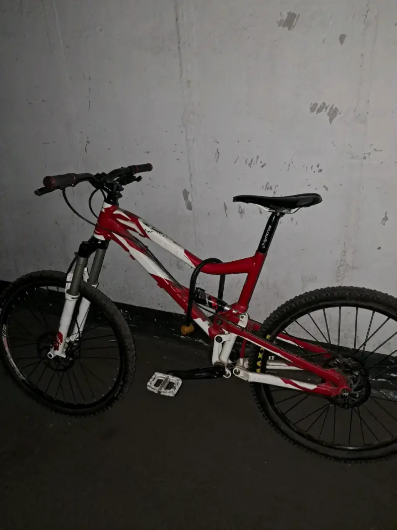 Bicicleta de montaña Mongoose con suspensión - 2
