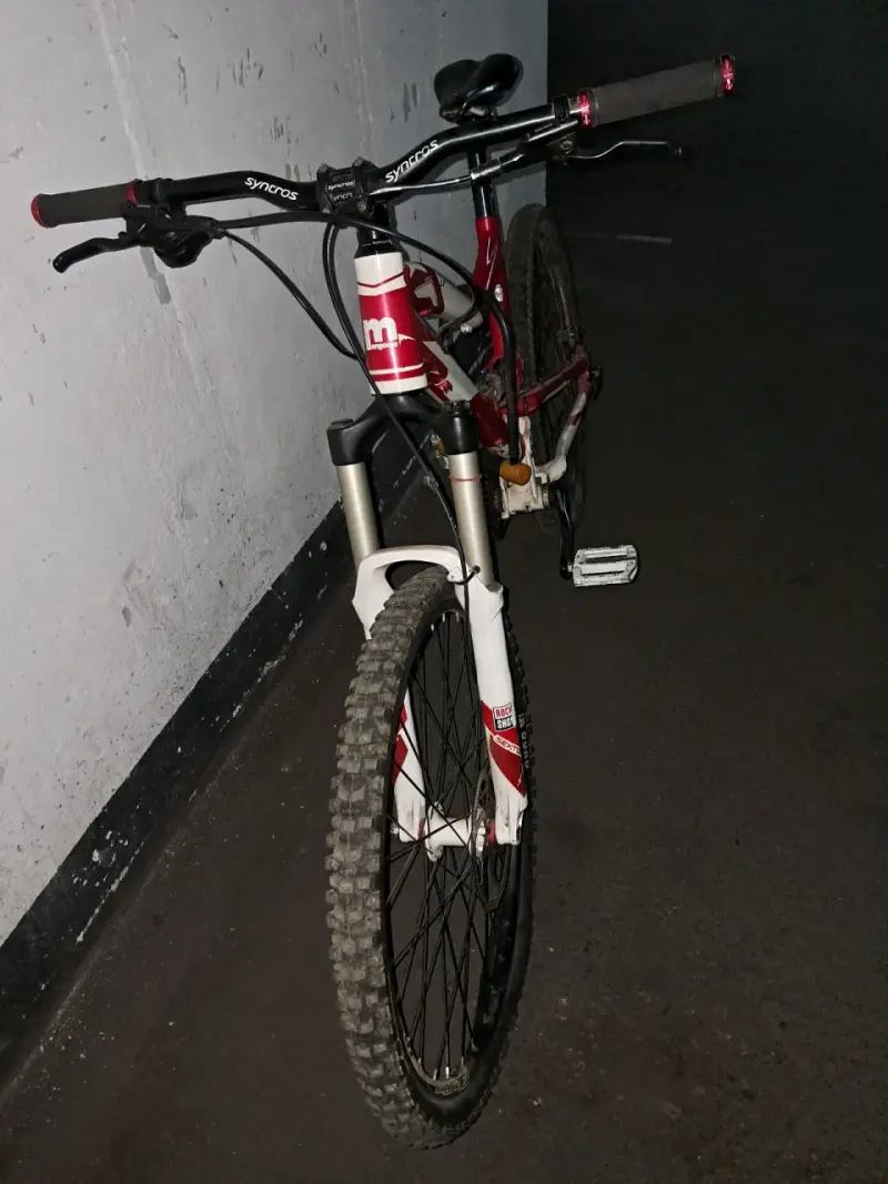 Bicicleta de montaña Mongoose con suspensión - 4
