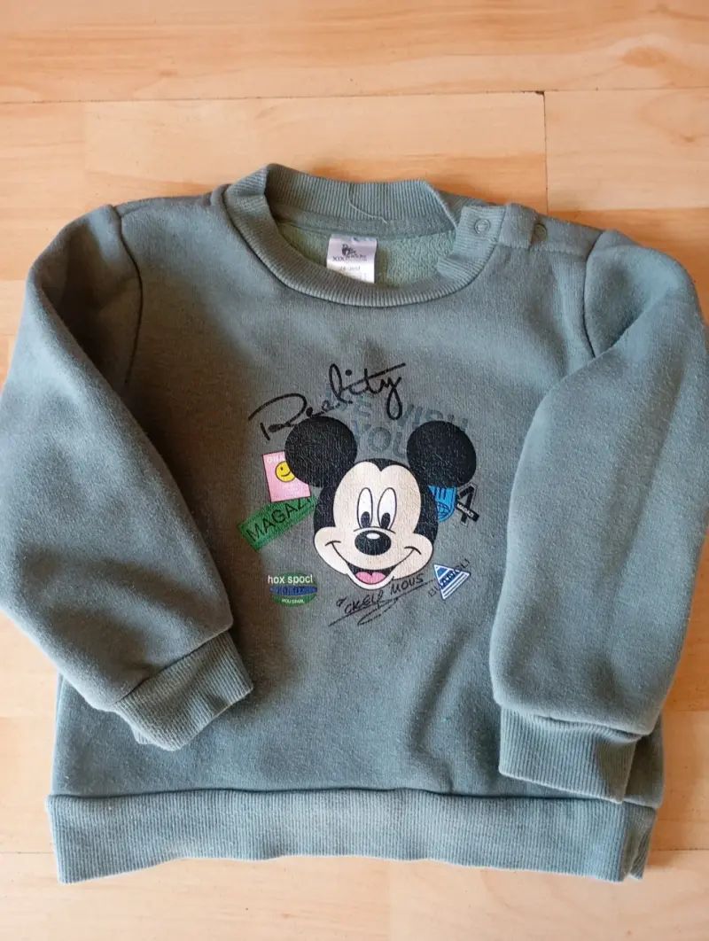 Lote de ropa infantil con polerones y pantalones - 2