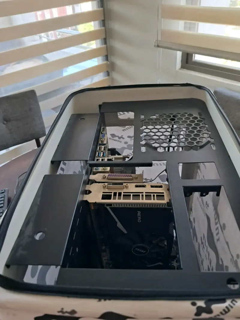 Pc Escritorio i7 / 16GB Ram / 4GB GPU / 1TB - 4