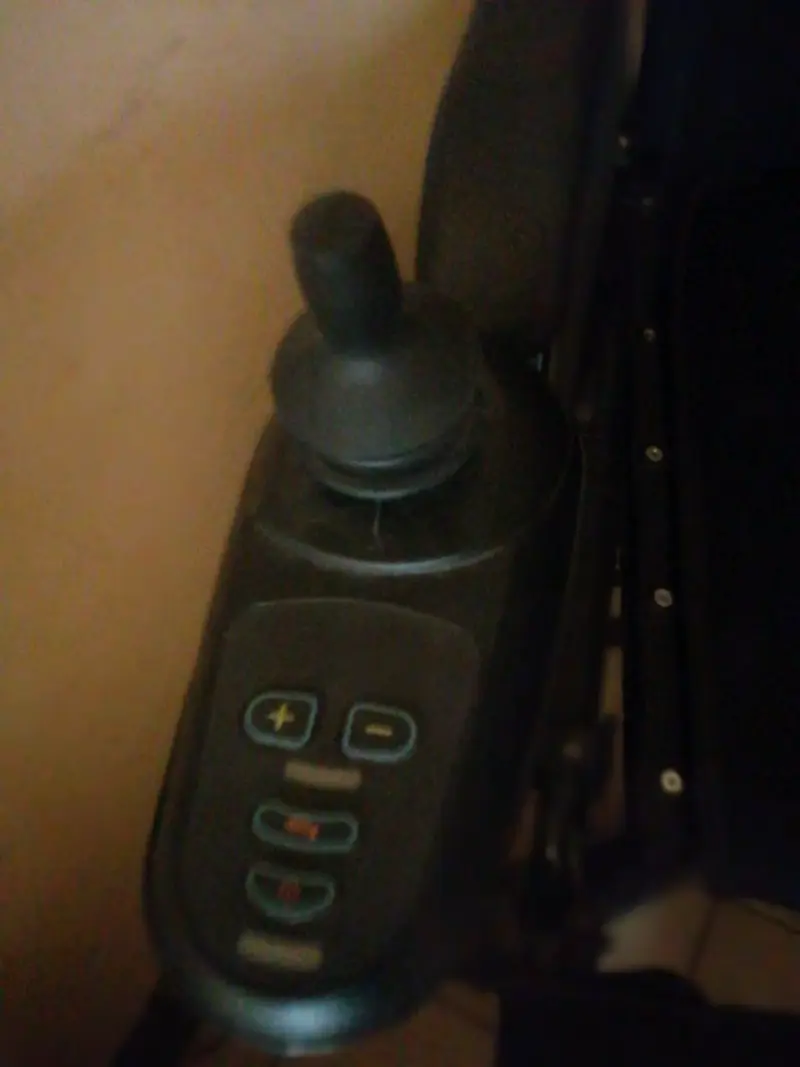 silla de rueda eléctrica - 1