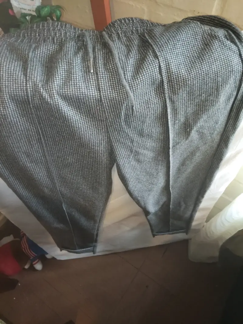 Pantalones de lana gris con cintura elástica - 1