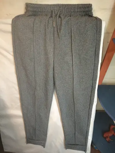 Pantalones de lana gris con cintura elástica - miniatura 3