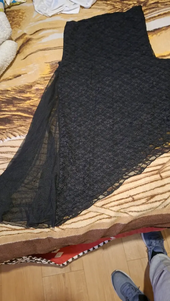 Vestido estrapler negra plisada elegante - 4