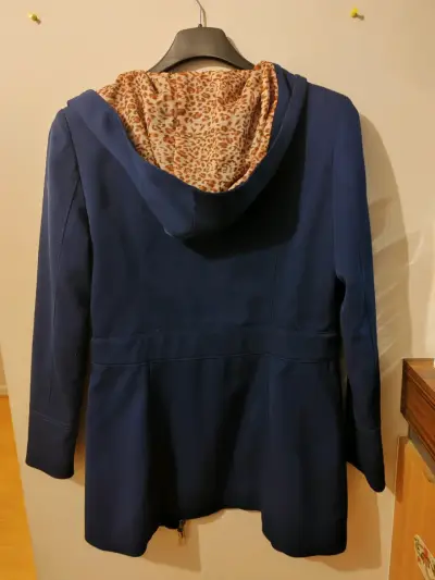 Abrigo IO azul con forro estampado animal print - miniatura 2