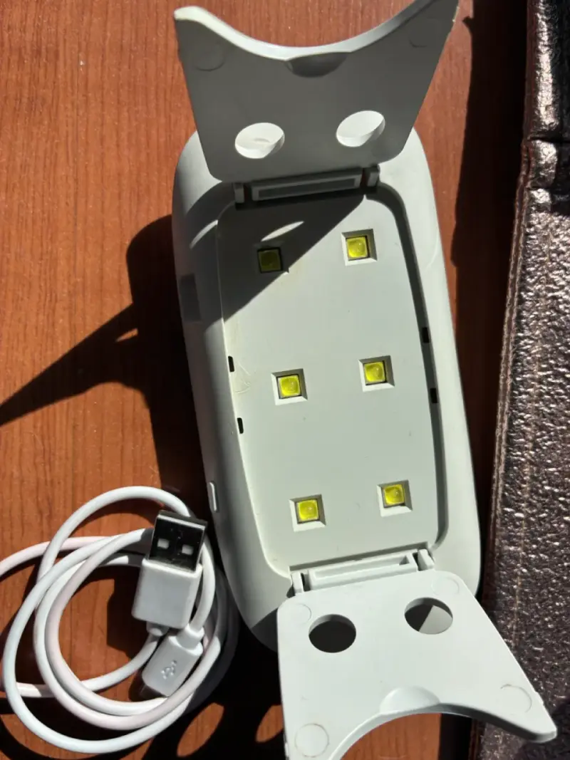 Kit de uñas con lámpara UV LED SUN - 2