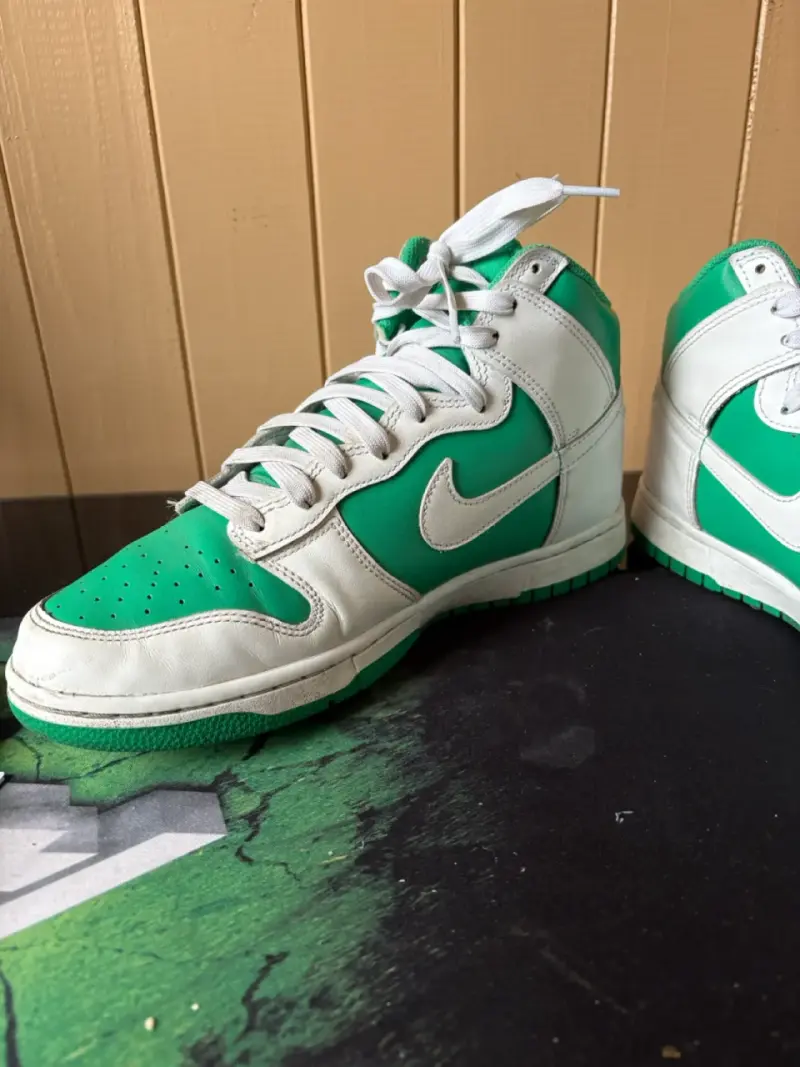 Zapatillas deportivas Nike verde y blanco - 2