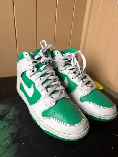 Zapatillas deportivas Nike verde y blanco - miniatura 3
