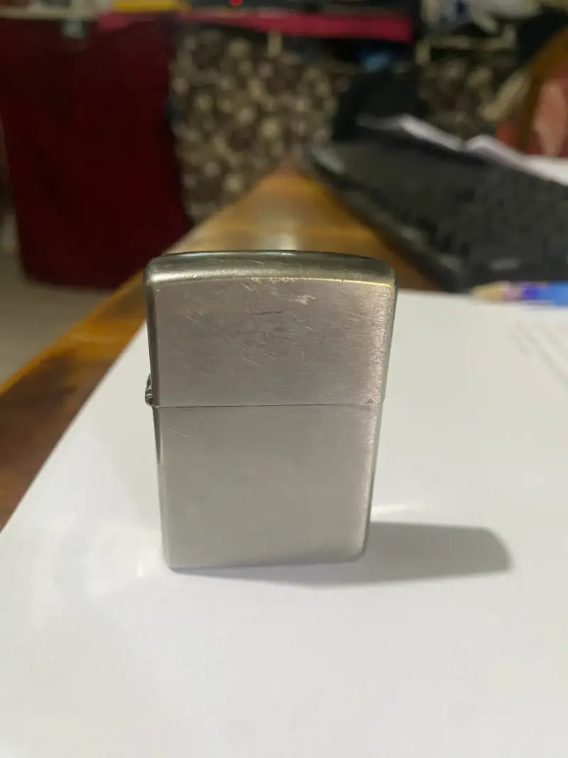Encendedor metálico tipo Zippo clásico - 2