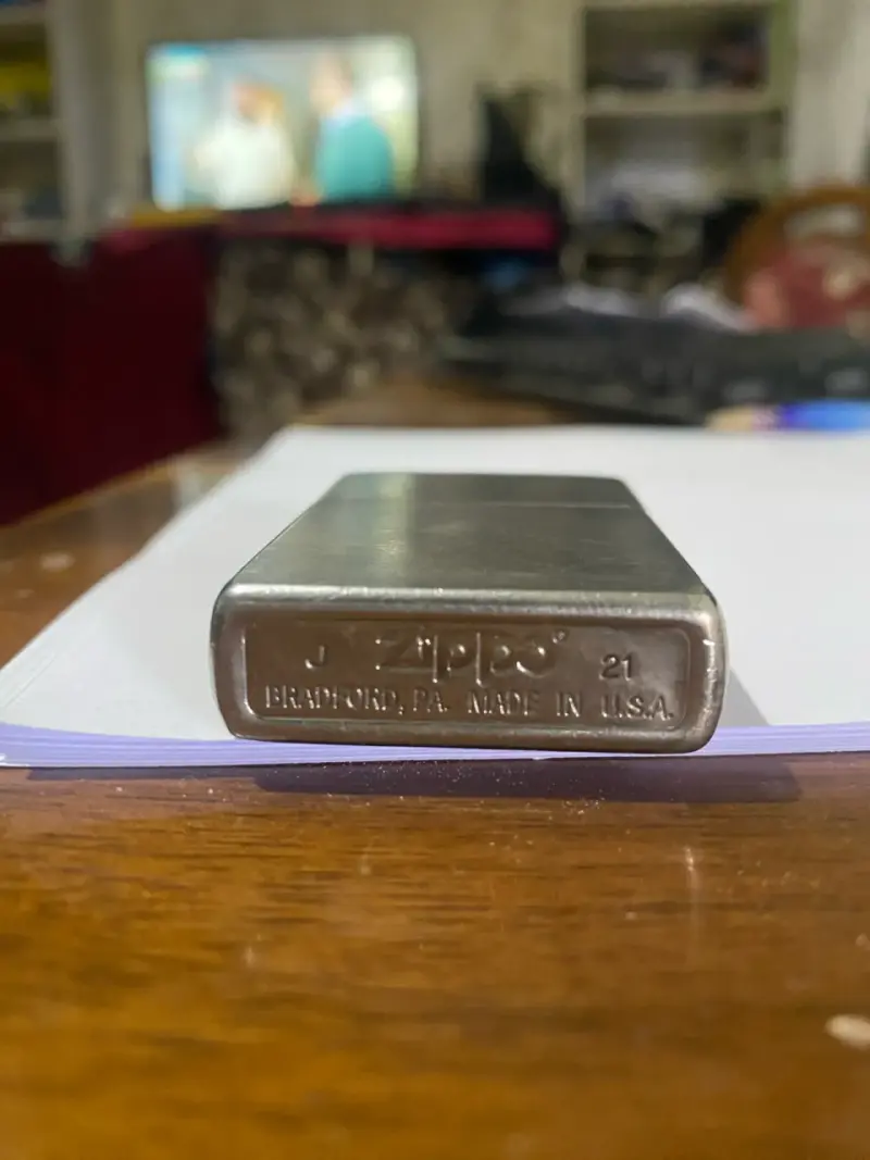 Encendedor metálico tipo Zippo clásico - 3