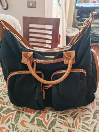 Bolso de tela negro con detalles de cuero - miniatura 1