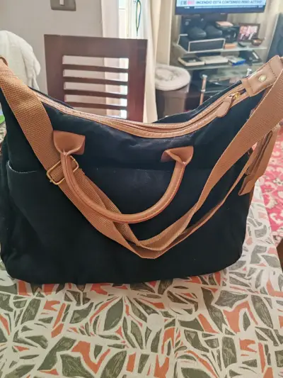 Bolso de tela negro con detalles de cuero - miniatura 2