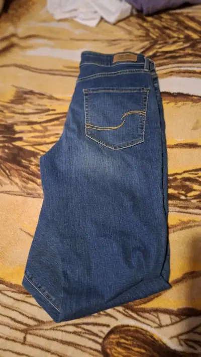 Jeans azul clásico - miniatura 1