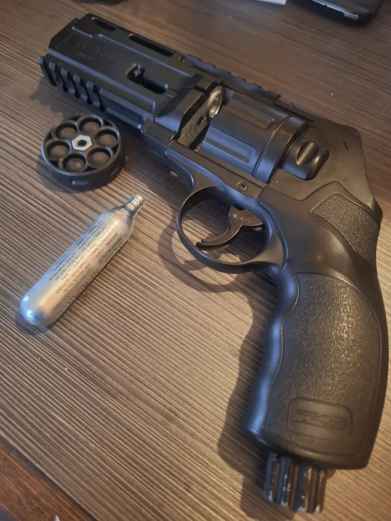 Pistola de aire comprimido Umarex T4E - 1