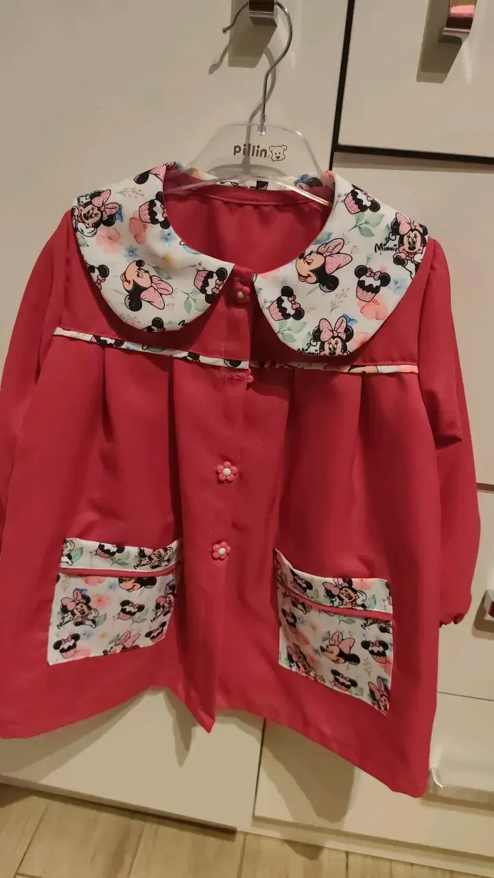 Delantal infantil Minnie Mouse rosa - 1