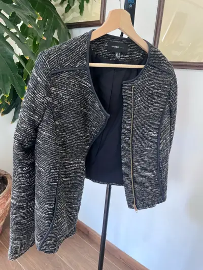 Chaqueta de mujer gris con cierre dorado - miniatura 2